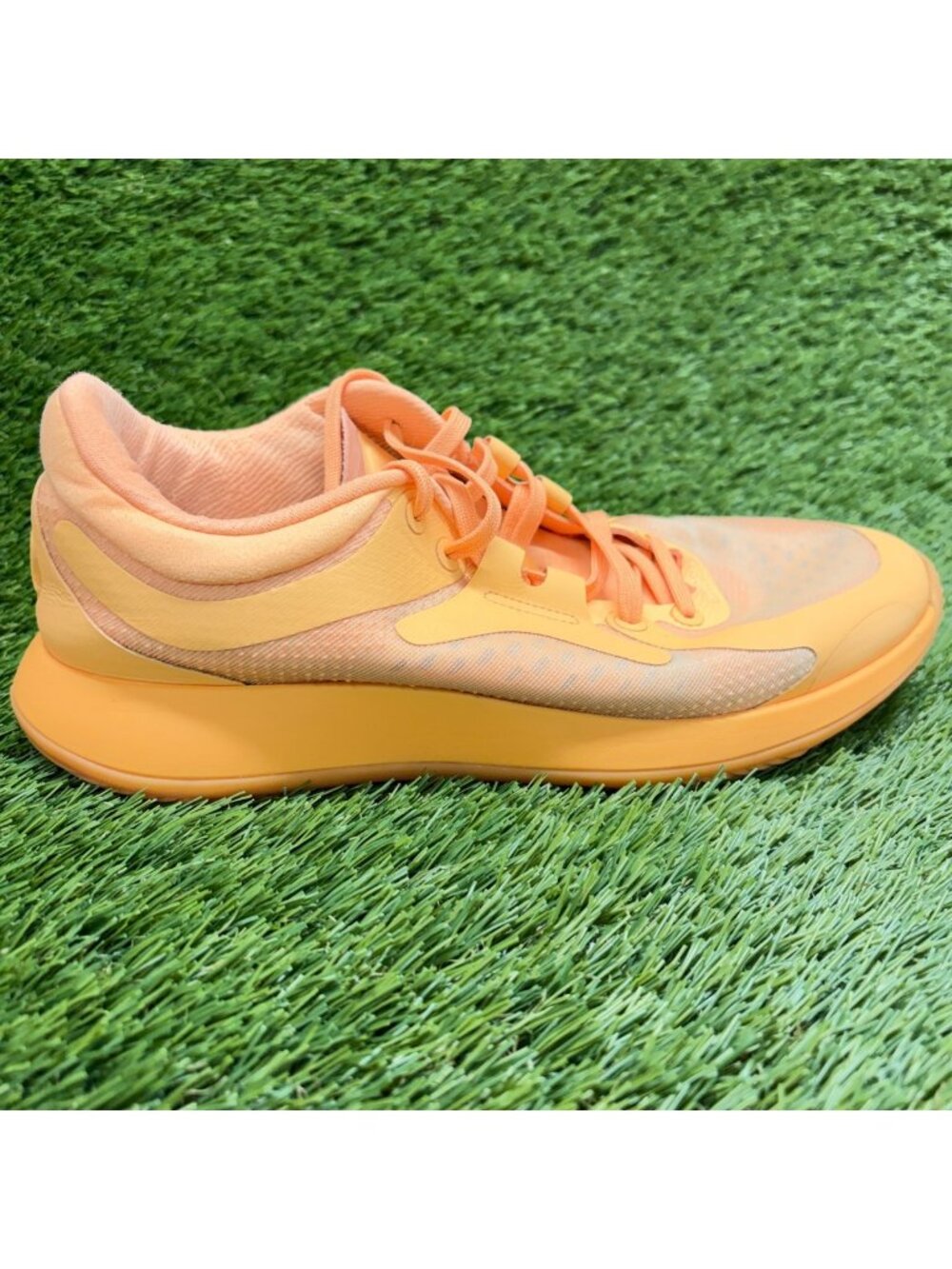 Lululemon Strongfeel Train Womens Size 9 Orange Athletic Running Shoes Sneakers